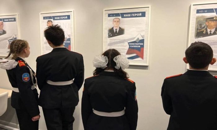 В Москве «Единая Россия» открыла выставку «Герои Донбасса»