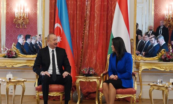 İlham Əliyevin Macarıstan Prezidenti Katalin Novak ilə geniş tərkibdə görüşü olub