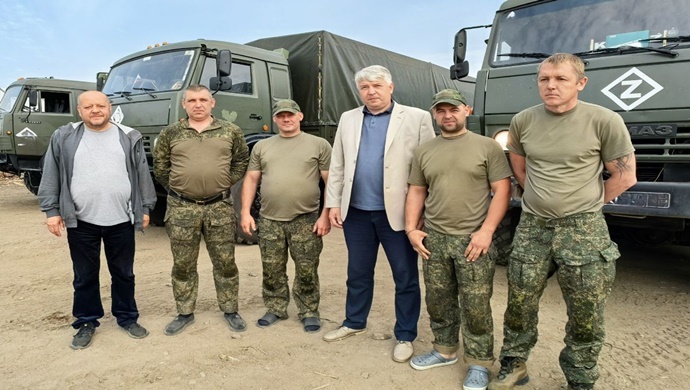 Стройматериалы, автомобили, медикаменты, письма: «Единая Россия» помогает военнослужащим на передовой