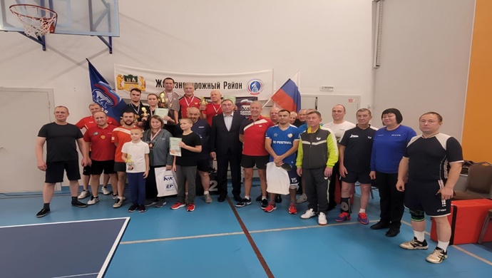 Yekaterinburg’da Birleşik Rusya’nın katılımıyla dostluk amaçlı bir masa tenisi turnuvası düzenlendi