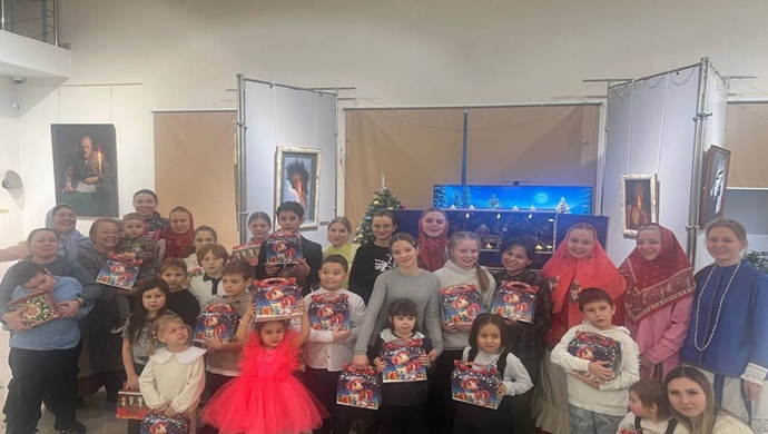 В Казани «Единая Россия» организовала детский рождественский праздник