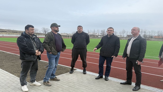 Школа, жилые дома, стадион: «Единая Россия» оценила качество и темпы работ на объектах народной программы