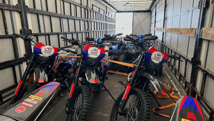 SVO katılımcılarına ve askeri hastanelere destek: Birleşik Rusya sınır bölgelerine insani yardım gönderdi