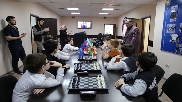 «Единая Россия» организовала региональный отборочный турнир по шахматам среди детей в Грозном