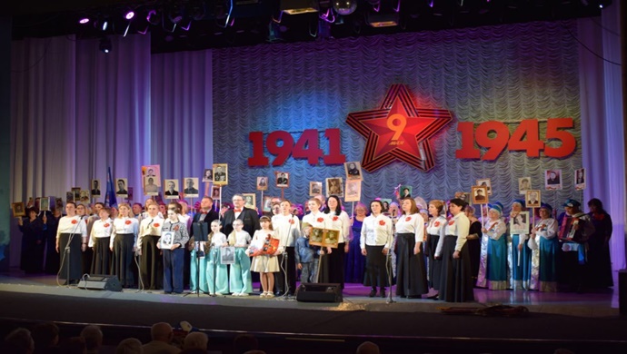 «Единая Россия» организовала в Нижнем Новгороде концерт для ветеранов Великой Отечественной войны